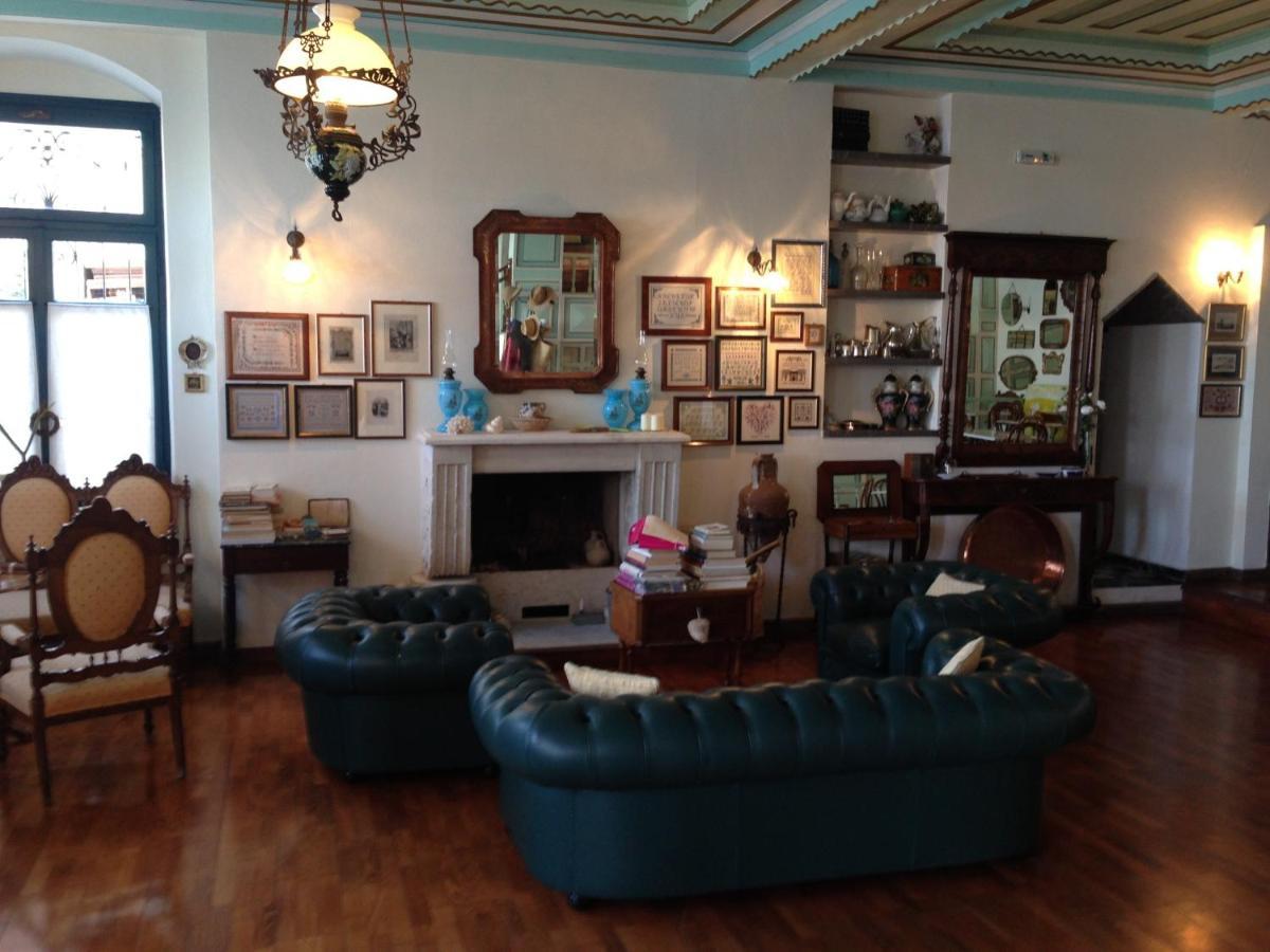 סימי Hotel Aliki מראה חיצוני תמונה