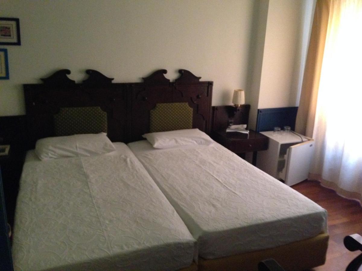 סימי Hotel Aliki חדר תמונה